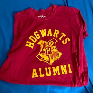Red hog warts shirt